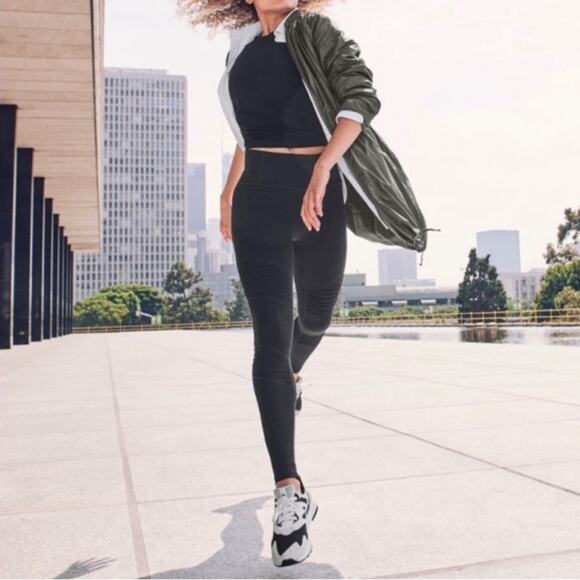 Athleta Pants - Athleta Inclination Moto Tight In Black Size XS